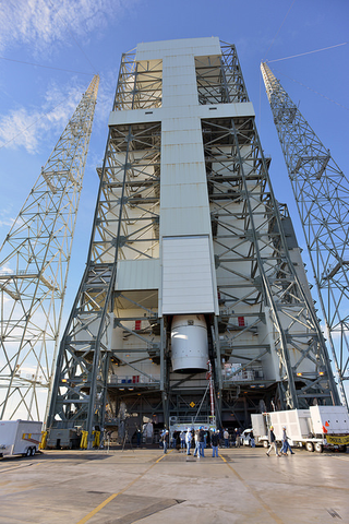 Illustration for article titled The Orion Spacecraft Is At the Launch Pad And Strapped To Its Rocket